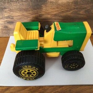 Vintage Tiny Tonka farm tractor